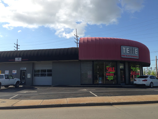 Tire Shop «Telle Tire & Auto Centers», reviews and photos, 1323 S Big Bend Blvd, Richmond Heights, MO 63117, USA