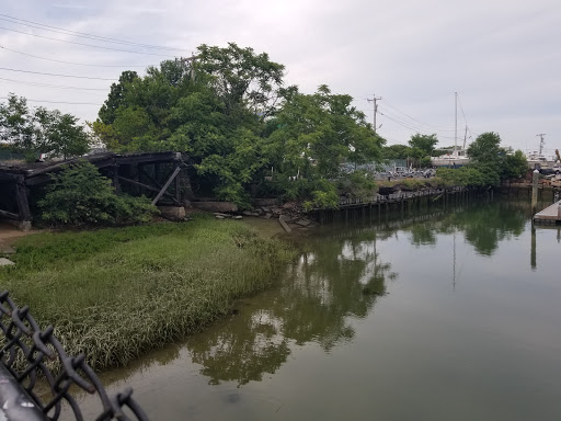 Park «Dorchester Shores Reservation Victory Road Park», reviews and photos, Victory Rd, Dorchester, MA 02122, USA