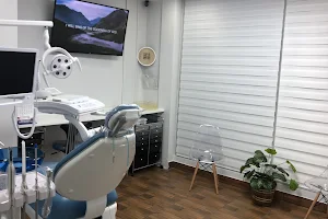 Renewal Dental Centre Limited image