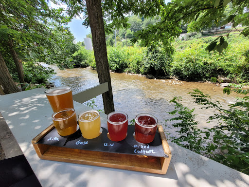 Brewery «Frog Level Brewing Co», reviews and photos, 56 Commerce St, Waynesville, NC 28786, USA