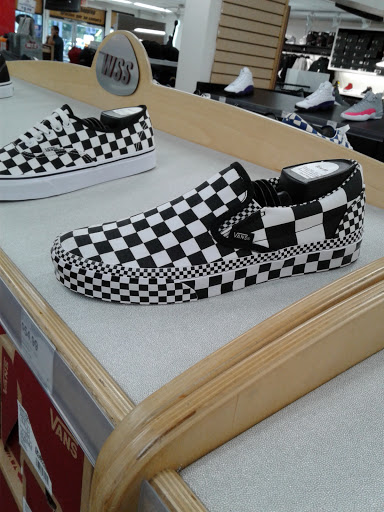 Shoe Store «WSS», reviews and photos, 2388 Long Beach Blvd, Long Beach, CA 90806, USA