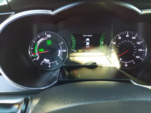 Kia Dealer «Power Kia», reviews and photos, 3705 Market St NE, Salem, OR 97301, USA