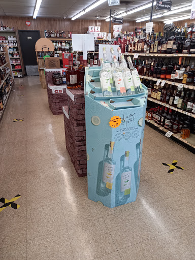 Liquor Store «Thrifty Discount Liquor & Wines #5», reviews and photos, 3101 W Bert Kouns Industrial Loop, Shreveport, LA 71118, USA