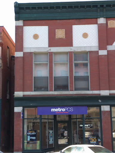 MetroPCS Authorized Dealer, 118 High St, Clinton, MA 01510, USA, 