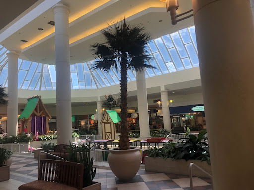 Shopping Mall «University Mall», reviews and photos, 1701 McFarland Blvd E Suite 100, Tuscaloosa, AL 35404, USA