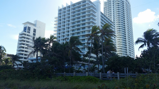 Shopping Mall «Fontainebleau Shops», reviews and photos, 4441 Collins Ave, Miami Beach, FL 33140, USA