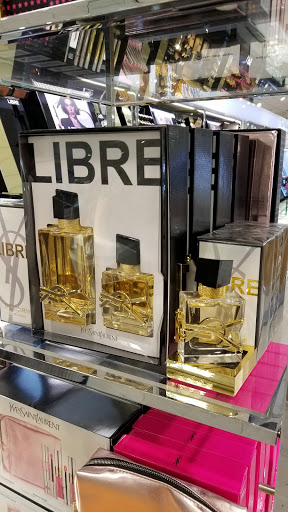 Department Store «Nordstrom Westfarms», reviews and photos, 600 W Farms Mall, Farmington, CT 06032, USA