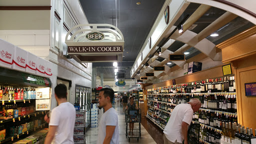 Grocery Store «Harris Teeter», reviews and photos, 500 Oberlin Rd, Raleigh, NC 27605, USA