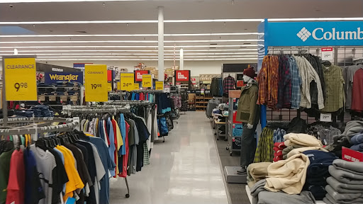 Sporting Goods Store «Academy Sports + Outdoors», reviews and photos, 12700 South Fwy, Burleson, TX 76028, USA