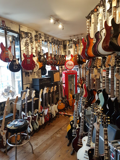 Hank's Guitar Shop