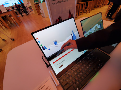 Computer Store «Microsoft Store», reviews and photos, 116 Bellevue Way NE, Bellevue, WA 98004, USA