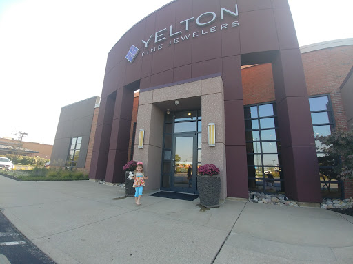 Jewelry Store «Yelton Fine Jewelers», reviews and photos, 9263 Schulze Dr, West Chester Township, OH 45069, USA