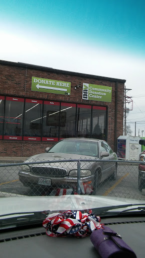 Thrift Store «Red Racks Thrift Store», reviews and photos, 1711 N Glenstone Ave, Springfield, MO 65803, USA