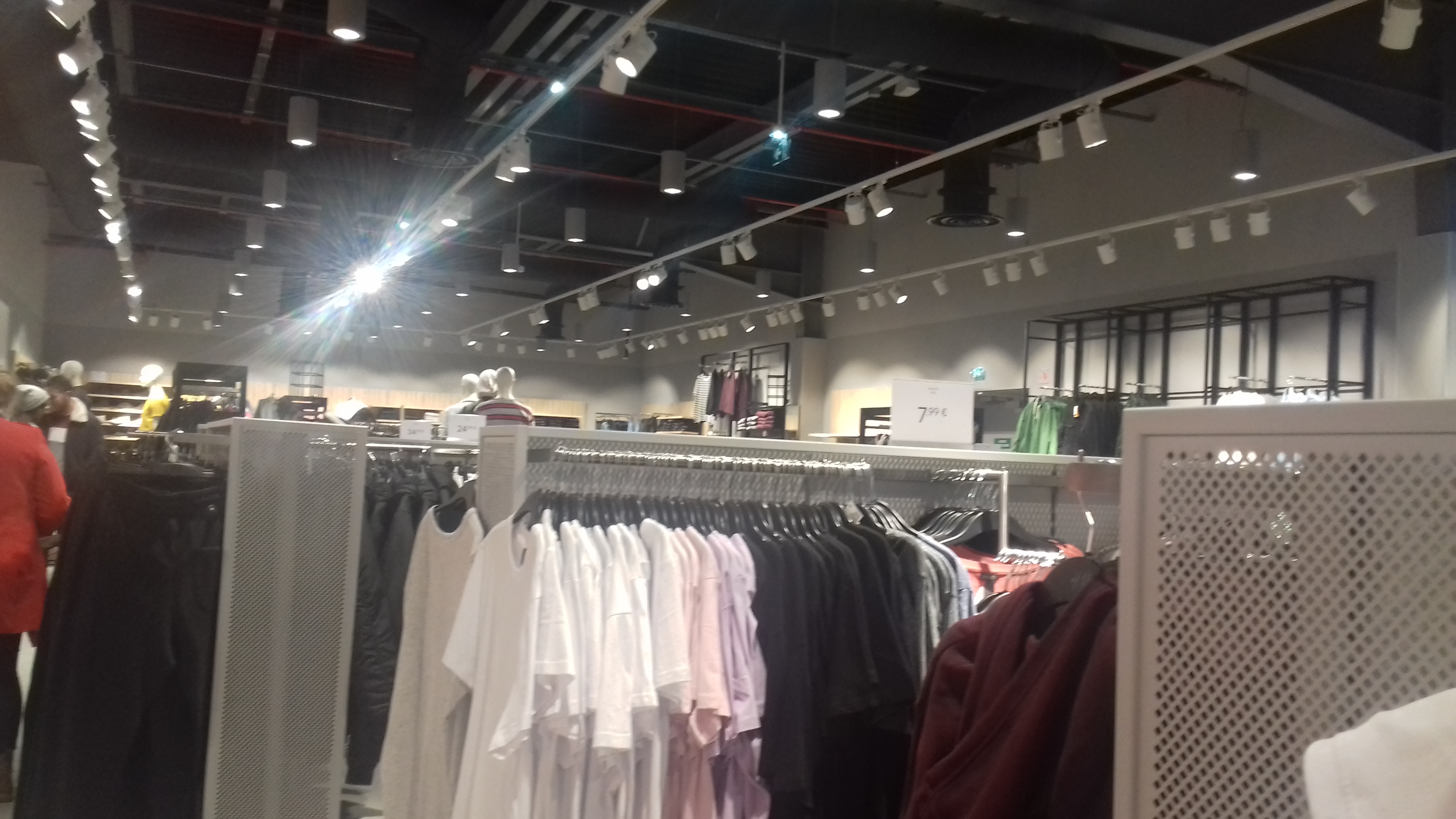 Photo n° 35 de l'avis de Paulo.e fait le 15/05/2017 à 23:06