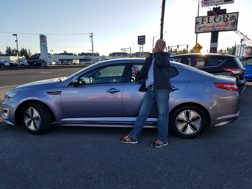 Used Car Dealer «PDX Used Cars», reviews and photos, 1475 SE Tualatin Valley Hwy, Hillsboro, OR 97123, USA