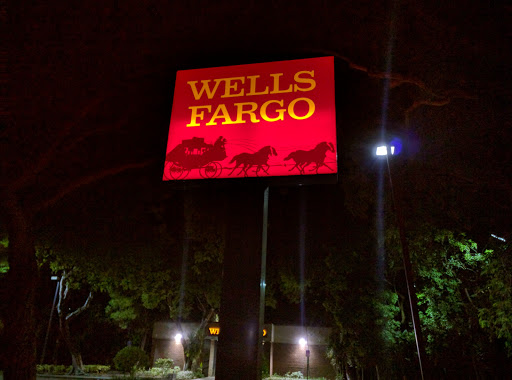 Wells Fargo Bank in Key Largo, Florida