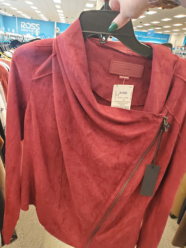 Clothing Store «Ross Dress for Less», reviews and photos, 1950 N Dixie Hwy, Elizabethtown, KY 42701, USA
