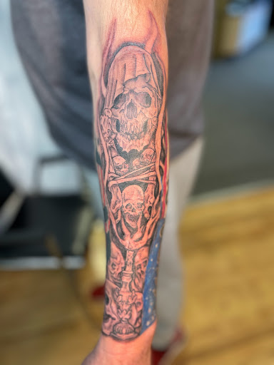 Explore diamond in the rough tattoo ideas, creative tattoo ideas in Scranton, available at Black Sheep Tattoo & Piercing Studio