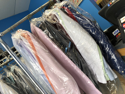 Dry Cleaner «Country Club Dry Cleaners», reviews and photos, 2841 W 120th Ave # 200, Westminster, CO 80234, USA