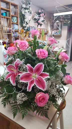 Florist «Flower Shop/Fontana», reviews and photos, 8009 East 51st Street South, Tulsa, OK 74145, USA