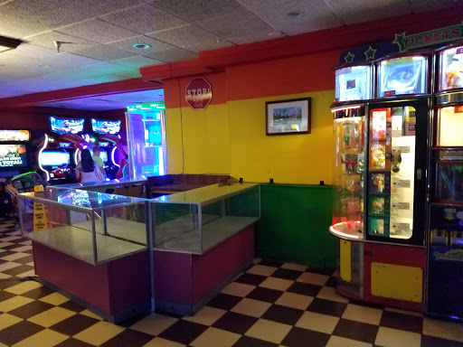 Shopping Mall «Holyoke Mall», reviews and photos, 50 Holyoke St, Holyoke, MA 01040, USA