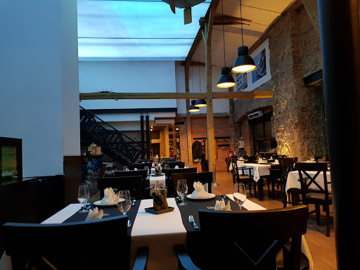 Restauracje otwarte w poniedziałek Katowice