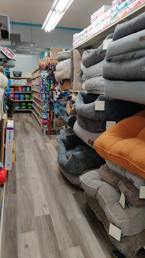 Pet Supply Store «Healthy Pet», reviews and photos, 16140 Boones Ferry Rd, Lake Oswego, OR 97035, USA