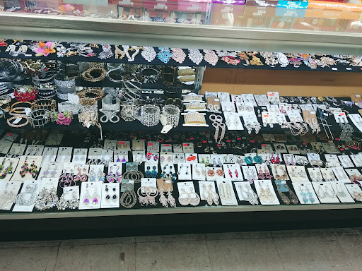 Cosmetics Store «Hair Joy Beauty Supply», reviews and photos, 3531 Cleveland Ave, Columbus, OH 43224, USA