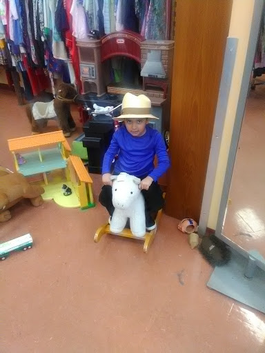 Thrift Store «Goodwill Palm Beach Gardens Boutique/Vintage Shoppe & Donation Center», reviews and photos