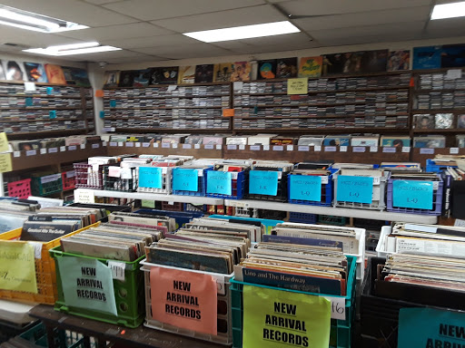 Book Store «Wonder Book», reviews and photos, 15976 Shady Grove Rd, Gaithersburg, MD 20877, USA