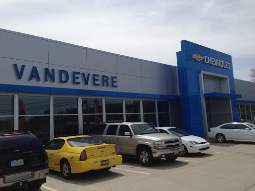 Chevrolet Dealer «VanDevere Chevrolet Inc.», reviews and photos, 1490 Vernon Odom Blvd, Akron, OH 44320, USA