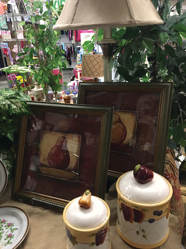 Thrift Store «Community Clothes Closet», reviews and photos