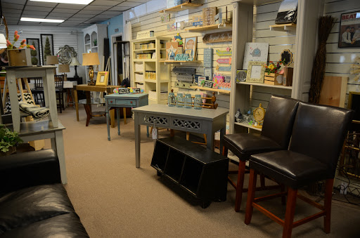 Consignment Shop «The Junkery», reviews and photos, 1221 Broadway Ave, Bowling Green, KY 42104, USA