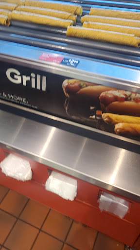 Gas Station «QuikTrip», reviews and photos, 5705 Fulton Industrial Blvd SW, Atlanta, GA 30336, USA