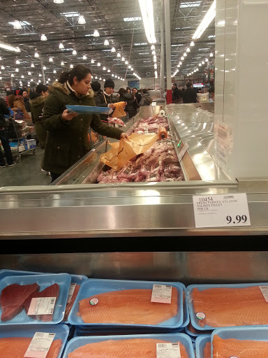 Warehouse club «Costco Wholesale», reviews and photos, 2 Teterboro Landing Dr, Teterboro, NJ 07608, USA