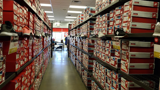 Shoe Store «New Balance Factory Store», reviews and photos, 15 Stockwell Dr, Avon, MA 02322, USA