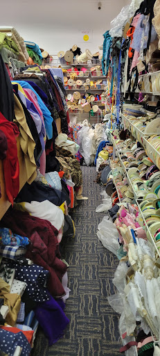 Fabric Store «Chicago Fabric Yarn & Button Sales», reviews and photos, 208 S Wabash Ave, Chicago, IL 60604, USA