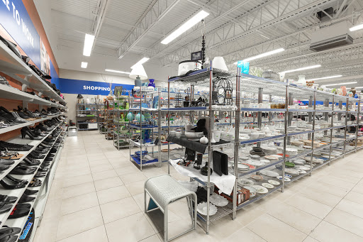 Thrift Store «Goodwill Monroe Store & Donation Station», reviews and photos, 252 Monroe Turnpike, Monroe, CT 06468, USA