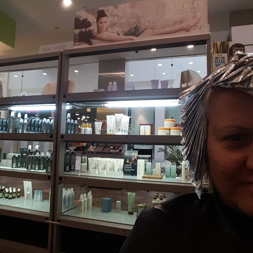 Hair Salon «Mia Salon Spa», reviews and photos, 5060 N Montclair Plaza Ln, Montclair, CA 91763, USA