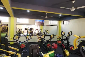 LUCKY Fitness Health Club image