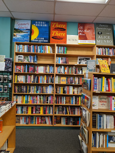 Book Store «Broadway Books», reviews and photos, 1714 NE Broadway St, Portland, OR 97232, USA