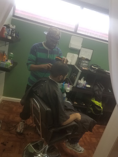 Hairdresser «Flawless Hair Studios & Hair Boutique», reviews and photos, 603 J Clyde Morris Blvd #2, Newport News, VA 23601, USA