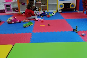 Tırtıl Çocuk Dünyası Oyun ve Aktivite Merkezi image