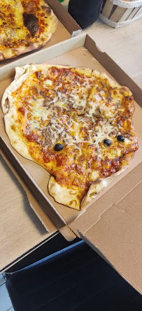 Plats et boissons du Pizzeria KIOSQUE A PIZZAS PROVINS - n°8