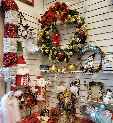 Thrift Store «Life Center Thriftshop», reviews and photos, 6331 6th Ave, Tacoma, WA 98406, USA