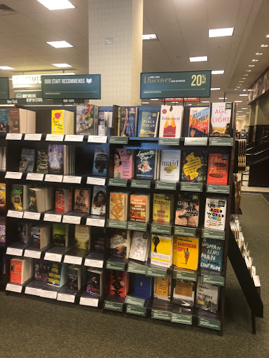 Book Store «Barnes & Noble», reviews and photos, 131 Colonie Center #355, Albany, NY 12205, USA