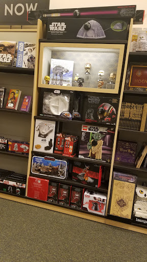 Book Store «Barnes & Noble», reviews and photos, 1201 42nd St S, Fargo, ND 58103, USA