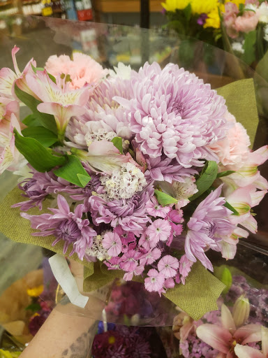 Grocery Store «Safeway», reviews and photos, 138 W Ellendale Ave, Dallas, OR 97338, USA