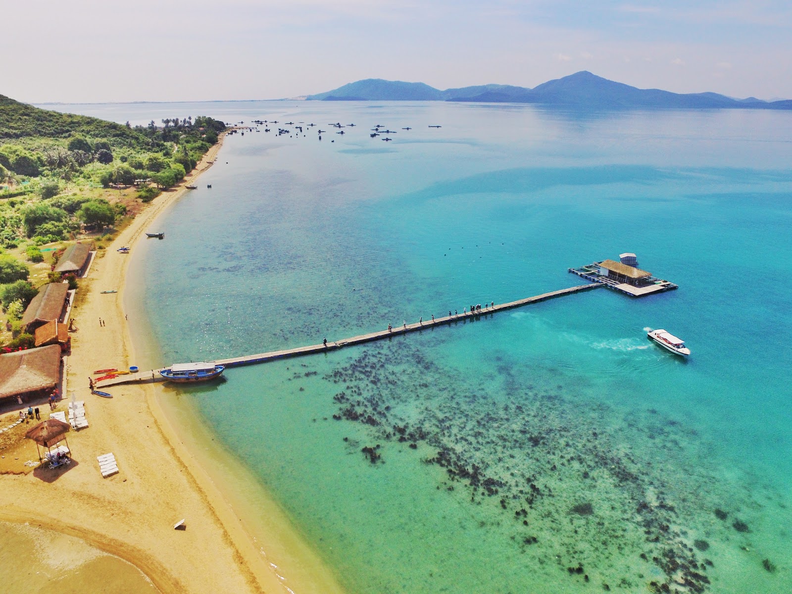 Dao Diep Son Island Beach'in fotoğrafı - rahatlamayı sevenler arasında popüler bir yer