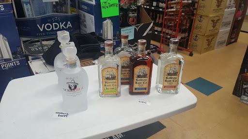 Liquor Store «Woodys Liquor & Fine Wine», reviews and photos, 2862 Roosevelt Blvd, Clearwater, FL 33760, USA